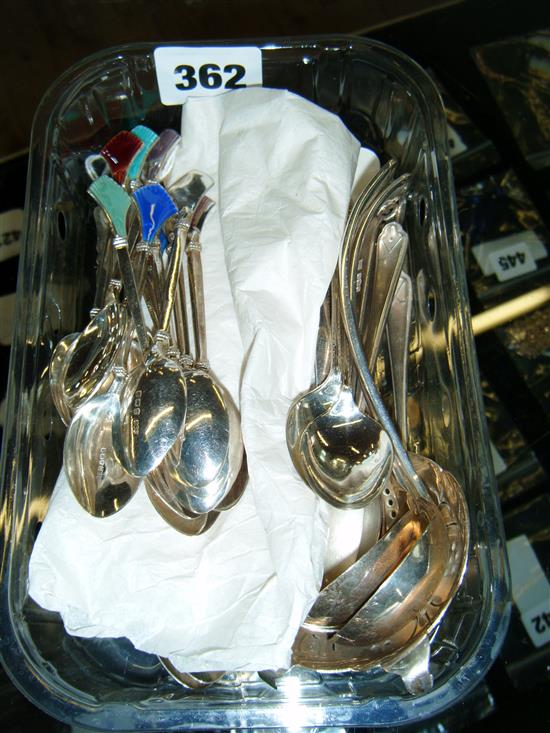 Harlequin set of 12 silver teaspoons with enamel finials, sundry other spoons, cake forks etc